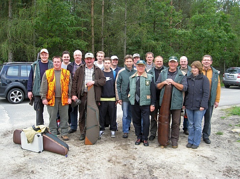 2010_tontaubenschiessen_gruppe